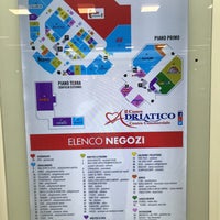 Foto scattata a Centro commerciale Il Cuore Adriatico da Stefan F. il 6/22/2017