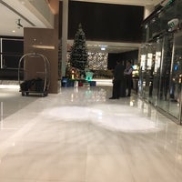 Photo taken at Flora Creek Deluxe Hotel Deira by M7sin M. on 12/29/2017