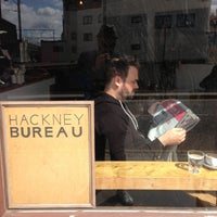 รูปภาพถ่ายที่ Hackney Bureau โดย Fab M. เมื่อ 5/12/2013