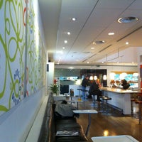 Photo taken at SAS/Air Canada - The London Lounge by Donald S. on 10/15/2012