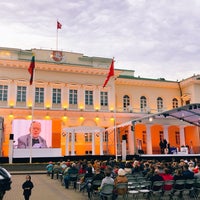 รูปภาพถ่ายที่ Daukanto aikštė | Daukantas Square โดย Simonas B. เมื่อ 5/26/2019