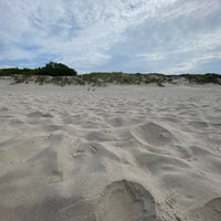 รูปภาพถ่ายที่ Smiltynės paplūdimys โดย Simonas B. เมื่อ 7/17/2021