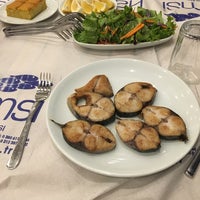 Photo taken at Akçakoca Hamsi Restaurant by Mesut S. on 7/7/2018