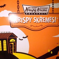 Photo taken at Krispy Kreme by Eloy on 12/5/2012