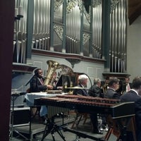 รูปภาพถ่ายที่ Christ the King Lutheran Church โดย Thomas R. เมื่อ 12/4/2012