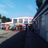 Photo taken at Ярославская ярмарка (Угличский рынок) by Олег С. on 8/22/2019