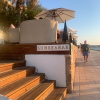 7/21/2021 tarihinde Ériķ R.ziyaretçi tarafından Sun Sea Bar'de çekilen fotoğraf
