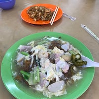 Photo taken at Super Tanker Food Centre (美麗華飲食中心) by Chuah San Ling on 12/15/2022