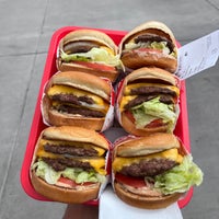 Photo taken at In-N-Out Burger by Sultan F. on 5/23/2024