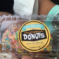 Снимок сделан в California Donuts пользователем Monica M. 9/23/2015