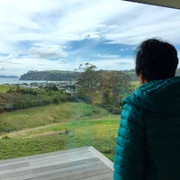 Photo taken at Cooks Beach by Cindy W. on 9/4/2016