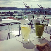 Foto tirada no(a) Le Chat por Nuno F. em 9/29/2012