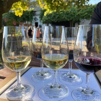 Foto tirada no(a) The Lenz Winery por Krissy G. em 10/10/2022