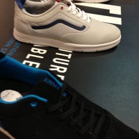 vans at arrowhead mall