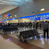 Photo taken at Terminal 3 by Randy ✌🏾 on 7/15/2022