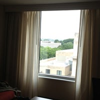 Photo taken at Courtyard by Marriott Washington, DC/Foggy Bottom by Andres C. on 5/24/2013