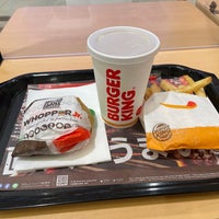 Photo taken at Burger King by 俺一塁手 on 7/14/2021