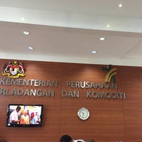 Kementerian Perusahaan Perladangan Dan Komoditi Capitol Building