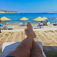 Photo taken at Kuyucak Plajı by Юzann✅ on 7/25/2020