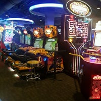 Photo taken at Dave &amp;amp; Buster&amp;#39;s by dalo0ola a. on 8/25/2016