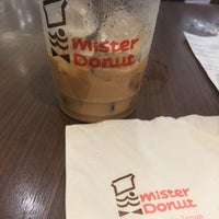 Photo taken at Mister Donut by SSutedja on 11/21/2017