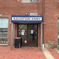 Das Foto wurde bei The Salvation Army Family Store &amp; Donation Center von Will F. am 3/28/2013 aufgenommen