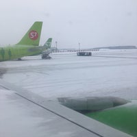 Photo taken at Выход 21 / Gate 21 by Alexandra A. on 12/22/2018