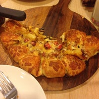 Pizza Hut Pizza Place In Batu Berendam