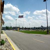 5/18/2017 tarihinde Ivan D.ziyaretçi tarafından Tanger Outlet Howell'de çekilen fotoğraf