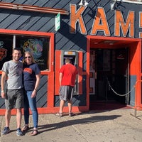 รูปภาพถ่ายที่ Kam&amp;#39;s โดย Mike C. เมื่อ 9/14/2019