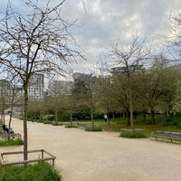 Photo taken at Parc Clichy-Batignolles Martin Luther King by Steffen H. on 4/5/2022