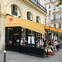 Photo taken at Le café de l&amp;#39;église by Steffen H. on 6/29/2018
