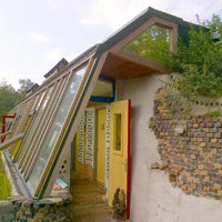 Photo taken at Theehuis &amp;quot;Earthship&amp;quot; by Steffen H. on 9/7/2014