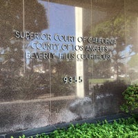 Photo taken at Beverly Hills Courthouse by Kenny on 8/9/2019
