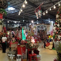 Photo taken at Treetime Christmas Creations by Lenny L. on 11/24/2012