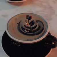 10/14/2021 tarihinde Jenan آ.ziyaretçi tarafından Gesha Coffee Co.'de çekilen fotoğraf
