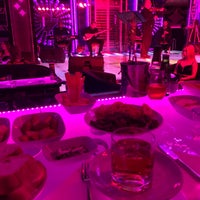 Das Foto wurde bei Şehrazat Night Club von Erkan am 2/21/2022 aufgenommen