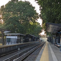 Photo taken at Estación Colegiales [Línea Mitre] by Vladimir P. on 10/21/2022