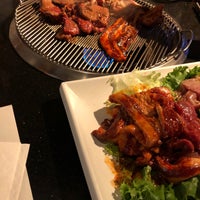 Foto diambil di Manna Korean BBQ oleh Sean F. pada 8/4/2018