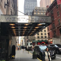 รูปภาพถ่ายที่ Westhouse Hotel New York โดย Sean F. เมื่อ 5/9/2017