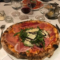 Foto diambil di Pizzeria Napoli Chez Nicolo &amp;amp; Franco Morreale oleh Caroline R. pada 4/11/2018