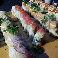 Photo taken at Sushi On A Roll by Zarlies on 9/11/2014