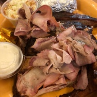 Photo taken at Slim&amp;#39;s Bar-B-Q &amp;amp; Grill by Ian G. on 8/24/2019