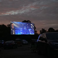The holiday top auto theatre