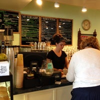 8/23/2013 tarihinde SallynotSarah L.ziyaretçi tarafından The Perfect Cup Cafe'de çekilen fotoğraf