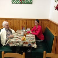 Foto diambil di Peach&amp;#39;s Restaurant - Ellenton oleh Rajev B. pada 12/27/2012