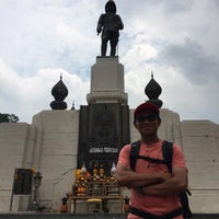 Photo taken at King Rama VI Monument by Zuhdi m. on 2/24/2018