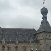 รูปภาพถ่ายที่ Château de Chimay โดย Chiele V. เมื่อ 8/8/2016