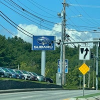 Foto tomada en Charlie&amp;#39;s Subaru  por Cameron S. el 7/23/2021