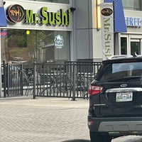 Foto tirada no(a) Mr. Sushi por Cameron S. em 6/8/2021